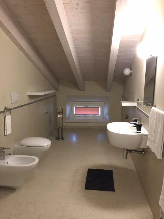 Residenza Virgiliana Suite Con Terrazza-Centro Storico Mantova Bagian luar foto